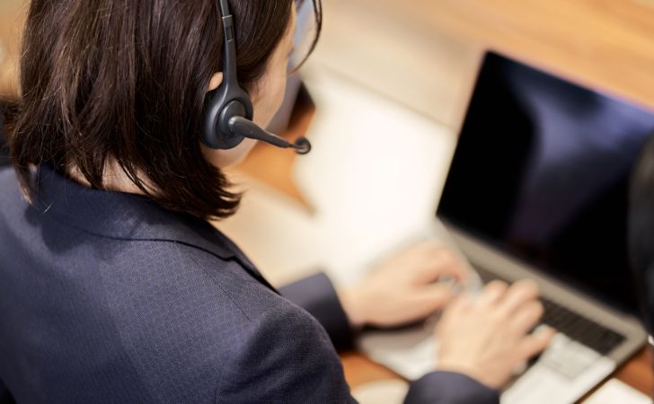 コールセンターのメール対応
