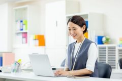 事務アウトソーシングとは